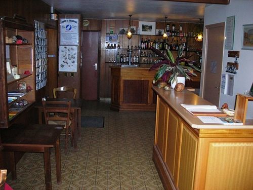 Hotel Chastrusse Nadaillac-de-Rouge Εξωτερικό φωτογραφία