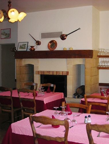 Hotel Chastrusse Nadaillac-de-Rouge Εξωτερικό φωτογραφία